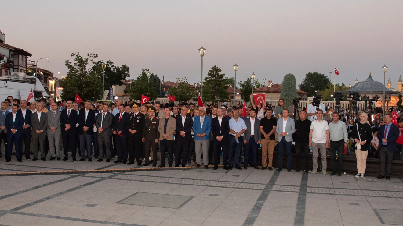 Rektör Aksoy, 15 Temmuz Demokrasi ve Milli Birlik Günü etkinliklerine katıldı